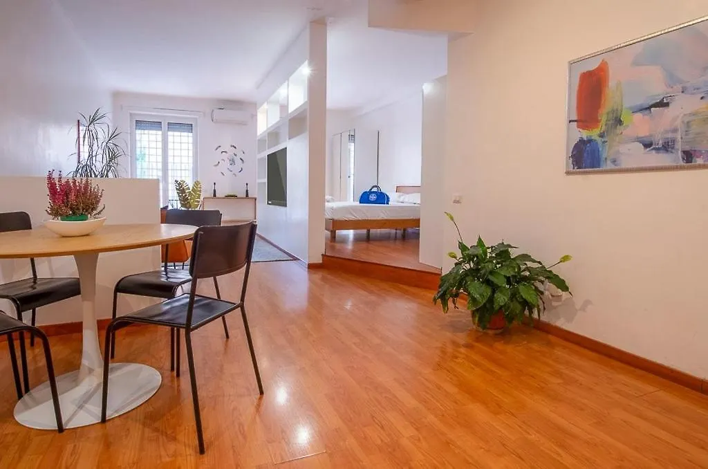 Lungotevere Home Rome